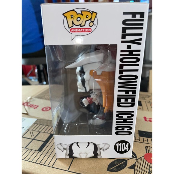 Funko Pop! Bleach - Fully-Hollowfied Ichigo (Glow Chase) - Picture 5 of 10